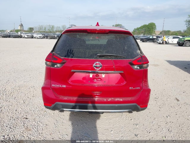 2017 Nissan Rogue Sl მანქანა იყიდება აუქციონზე, vin: 5N1AT2MVXHC810335, აუქციონის ნომერი: 44828973