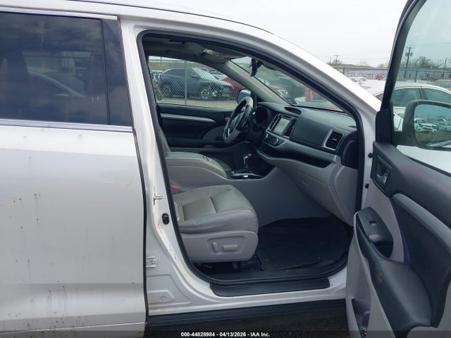 Aukcja sprzedaży 2018 Toyota Highlander Xle, vin: 5TDJZRFHXJS882515, numer aukcji: 44828984
