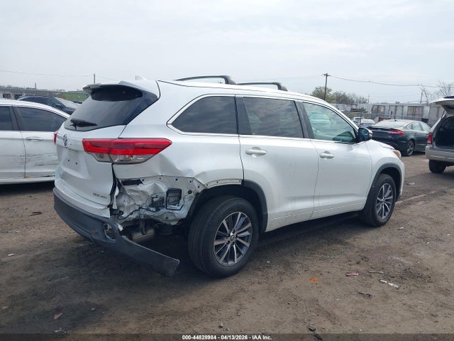 Aukcja sprzedaży 2018 Toyota Highlander Xle, vin: 5TDJZRFHXJS882515, numer aukcji: 44828984
