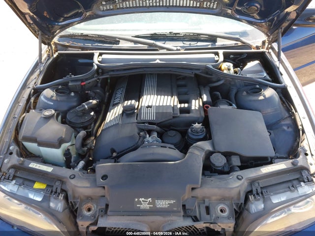 44828985 :رقم المزاد ، WBABW334X4PL33209 vin ، 2004 Bmw 325ci مزاد بيع