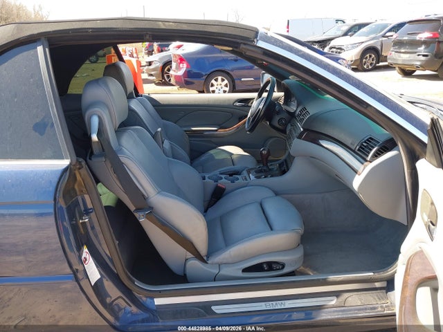 44828985 :رقم المزاد ، WBABW334X4PL33209 vin ، 2004 Bmw 325ci مزاد بيع