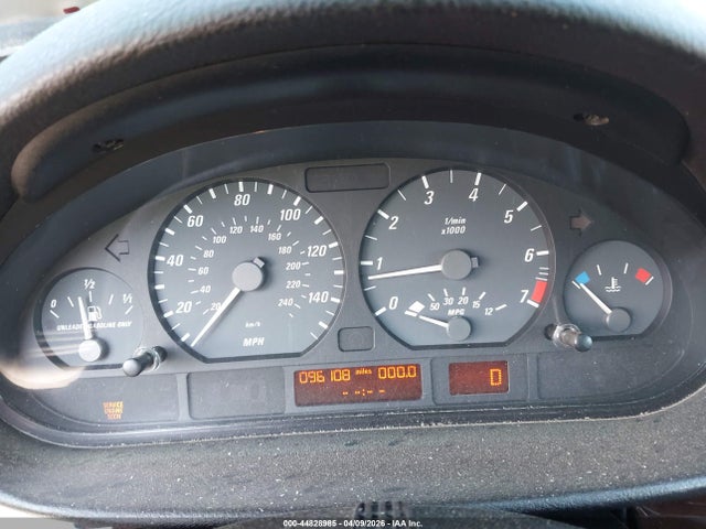 44828985 :رقم المزاد ، WBABW334X4PL33209 vin ، 2004 Bmw 325ci مزاد بيع