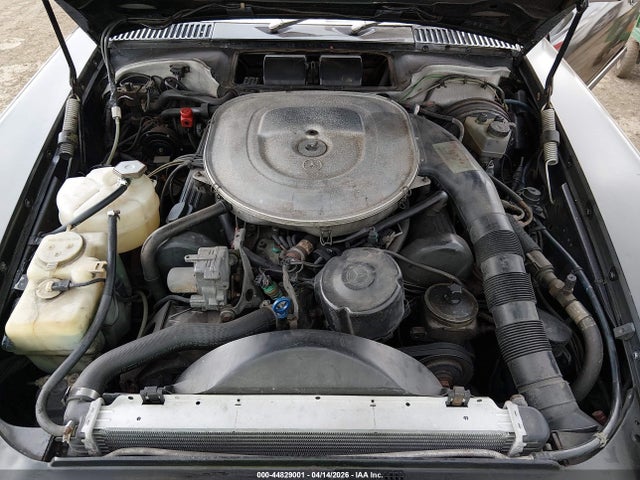 1987 Mercedes-benz 560 Sl მანქანა იყიდება აუქციონზე, vin: WDBBA48DXHA062451, აუქციონის ნომერი: 44829001