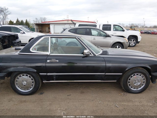 1987 Mercedes-benz 560 Sl მანქანა იყიდება აუქციონზე, vin: WDBBA48DXHA062451, აუქციონის ნომერი: 44829001