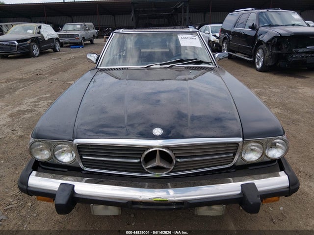 1987 Mercedes-benz 560 Sl მანქანა იყიდება აუქციონზე, vin: WDBBA48DXHA062451, აუქციონის ნომერი: 44829001
