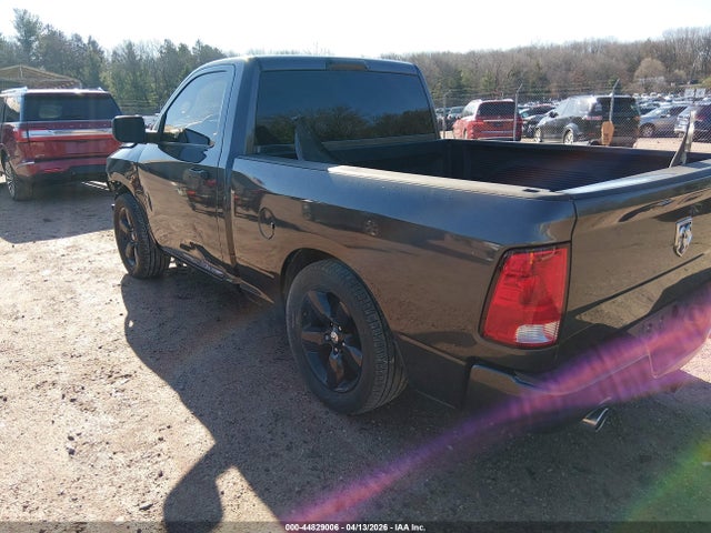 2015 Ram 1500 Express მანქანა იყიდება აუქციონზე, vin: 3C6JR6AT5FG707984, აუქციონის ნომერი: 44829006