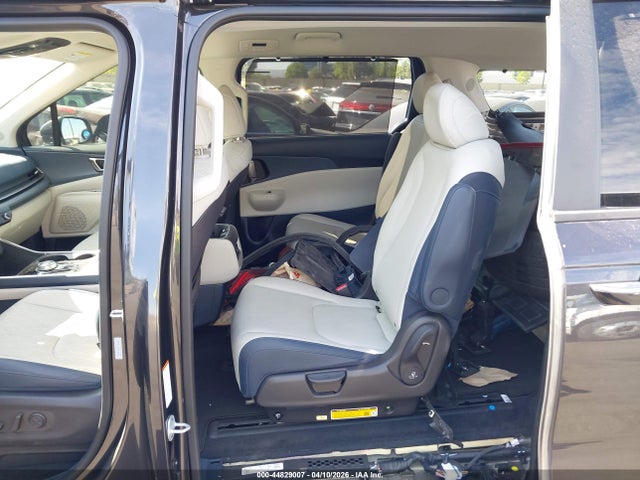 Продаж на аукціоні авто 2026 Kia Carnival Mpv Hybrid Ex, vin: KNDNC5KA9T6092601, номер лоту: 44829007