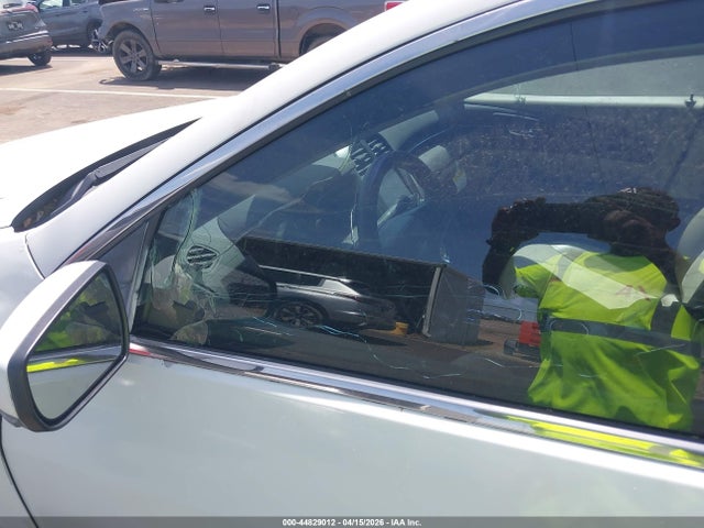 Aukcja sprzedaży 2015 Chevrolet Malibu 1lt, vin: 1G11C5SL2FF164865, numer aukcji: 44829012
