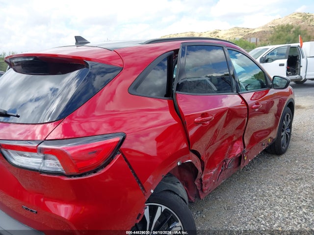 44829030 :رقم المزاد ، 1FMCU9H94NUB39990 vin ، 2022 Ford Escape Sel مزاد بيع