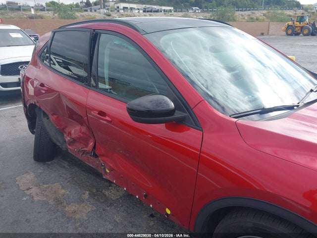 44829030 :رقم المزاد ، 1FMCU9H94NUB39990 vin ، 2022 Ford Escape Sel مزاد بيع