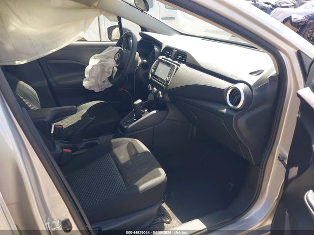 44829044 :رقم المزاد ، 3N1CN8DV2ML811264 vin ، 2021 Nissan Versa S Xtronic Cvt مزاد بيع