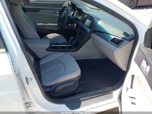 Продаж на аукціоні авто 2017 Hyundai Sonata Se, vin: 5NPE24AF1HH486200, номер лоту: 44829050