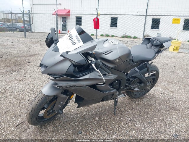 Yamaha YZFR6 2018 JYARJ28EXJA003544 Image 2