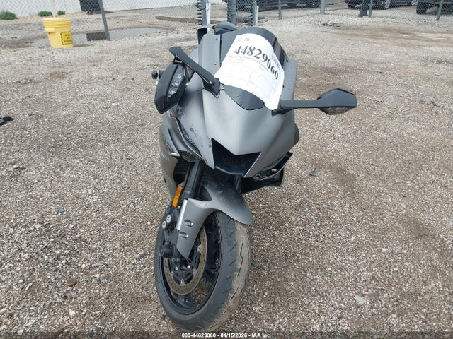 Yamaha YZFR6 2018 JYARJ28EXJA003544 Image 5