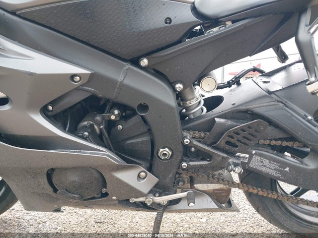 Yamaha YZFR6 2018 JYARJ28EXJA003544 Image 9