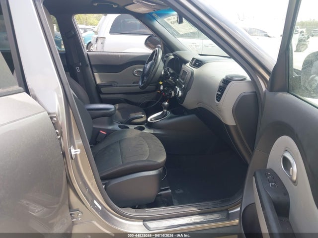 Продаж на аукціоні авто 2017 Kia Soul, vin: KNDJN2A21H7444301, номер лоту: 44829088