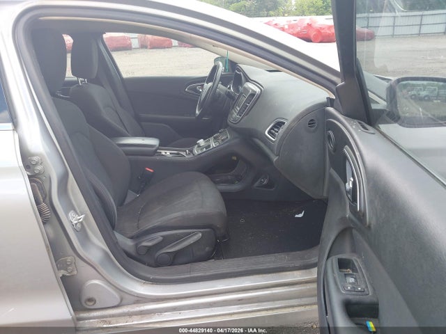 44829140 :رقم المزاد ، 1C3CCCAB5GN136390 vin ، 2016 Chrysler 200 Limited مزاد بيع