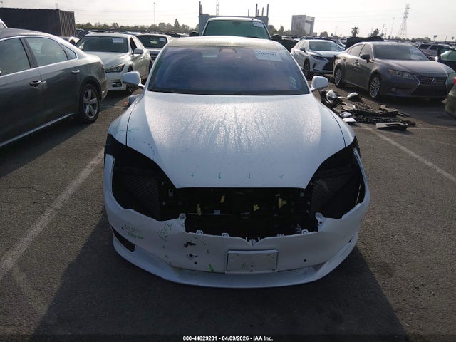 2018 Tesla Model S 100d/75d/p100d მანქანა იყიდება აუქციონზე, vin: 5YJSA1E28JF249106, აუქციონის ნომერი: 44829201
