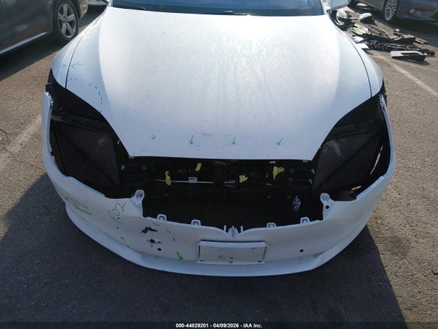 2018 Tesla Model S 100d/75d/p100d მანქანა იყიდება აუქციონზე, vin: 5YJSA1E28JF249106, აუქციონის ნომერი: 44829201