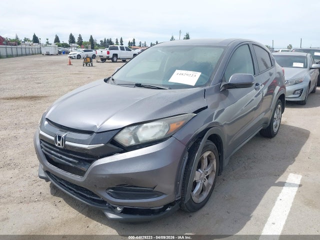 3CZRU5H32JM716172 Honda HR-V LX