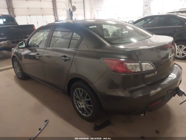 2010 MAZDA MAZDA3 JM1BL1SF9A1353646 Photo 2