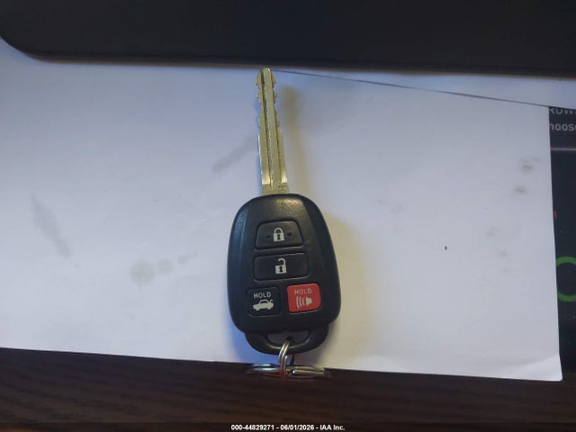5YFBURHE1JP845786 Toyota COROLLA SE