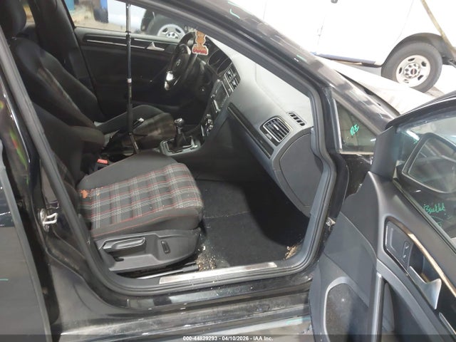 Продаж на аукціоні авто 2017 Volkswagen Golf Gti Autobahn 4-door/s 4-door/se 4-door/sport 4-door, vin: 3VW5T7AU4HM065074, номер лоту: 44829293