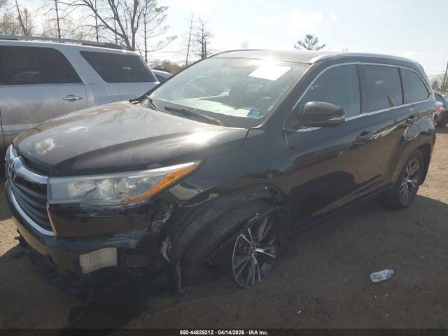 44829312 :رقم المزاد ، 5TDJKRFH2GS504704 vin ، 2016 Toyota Highlander Xle V6 مزاد بيع