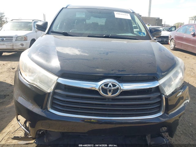 44829312 :رقم المزاد ، 5TDJKRFH2GS504704 vin ، 2016 Toyota Highlander Xle V6 مزاد بيع
