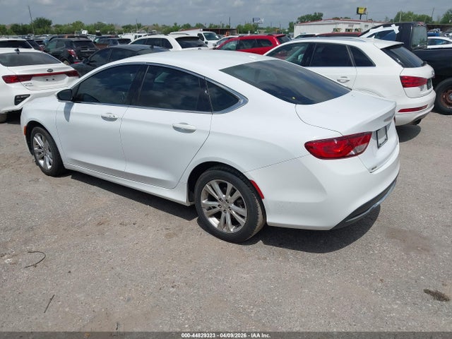 2015 CHRYSLER 200 1C3CCCAB7FN743132 Photo 2