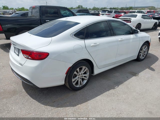 2015 CHRYSLER 200 1C3CCCAB7FN743132 Photo 3