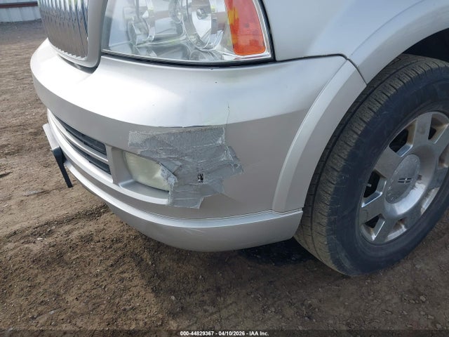 2006 Lincoln Navigator Luxury/ultimate მანქანა იყიდება აუქციონზე, vin: 5LMFU28506LJ10525, აუქციონის ნომერი: 44829367