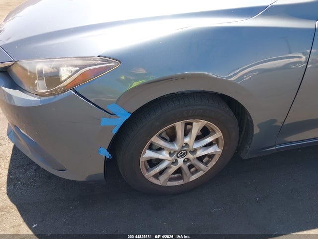 JM1BM1L76E1119135 Mazda Mazda3 I Touring
