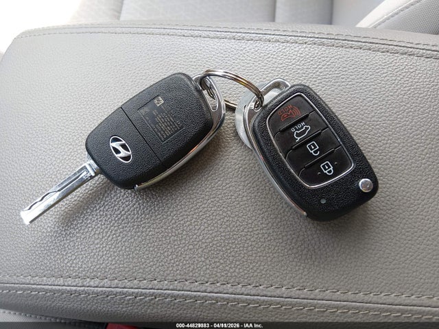 2018 HYUNDAI TUCSON KM8J23A45JU655357 Photo 10