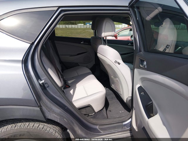 2018 HYUNDAI TUCSON KM8J23A45JU655357 Photo 7