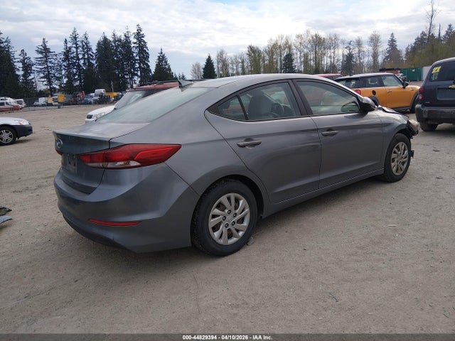 KMHD74LF6HU095555 Hyundai ELANTRA SE