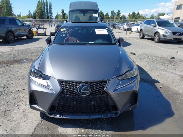 44829403 :رقم المزاد ، JTHBA1D2XJ5075508 vin ، 2018 Lexus Is 300 مزاد بيع