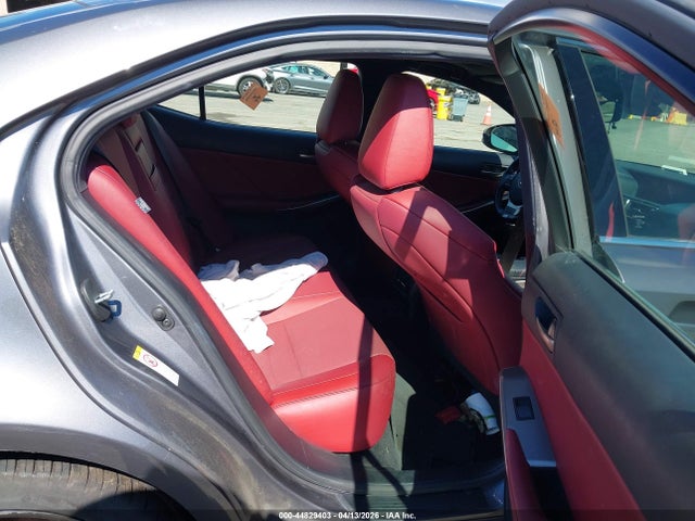 44829403 :رقم المزاد ، JTHBA1D2XJ5075508 vin ، 2018 Lexus Is 300 مزاد بيع