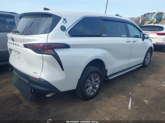 Aukcja sprzedaży 2025 Toyota Sienna Xle 8 Passenger, vin: 5TDYRKEC0SS272720, numer aukcji: 44829406