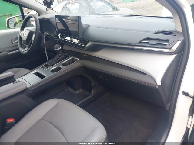 Aukcja sprzedaży 2025 Toyota Sienna Xle 8 Passenger, vin: 5TDYRKEC0SS272720, numer aukcji: 44829406