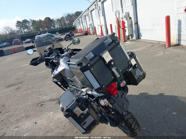 SMTF03XK2FJ711089 Triumph Motorcycle Tiger Explorer