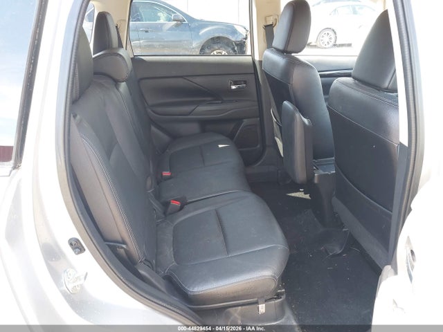 2018 Mitsubishi Outlander Sel მანქანა იყიდება აუქციონზე, vin: JA4AD3A37JZ047505, აუქციონის ნომერი: 44829454