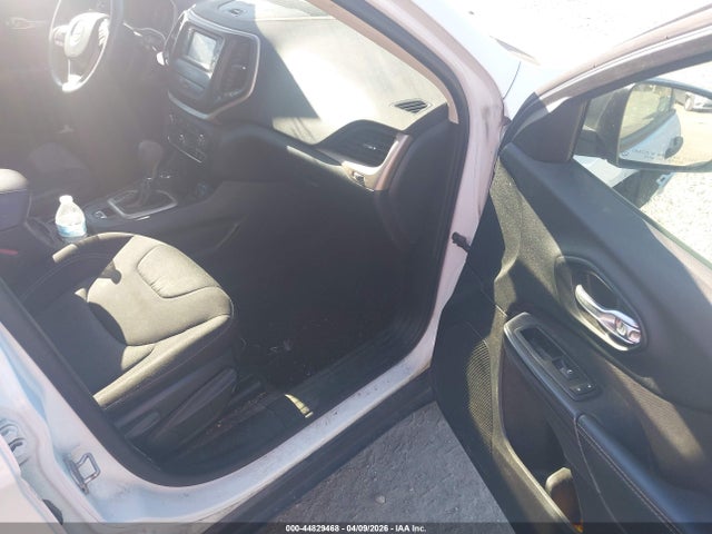 44829468 :رقم المزاد ، 1C4PJMABXFW685164 vin ، 2015 Jeep Cherokee Sport مزاد بيع