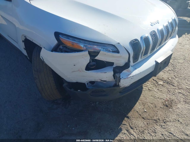 44829468 :رقم المزاد ، 1C4PJMABXFW685164 vin ، 2015 Jeep Cherokee Sport مزاد بيع