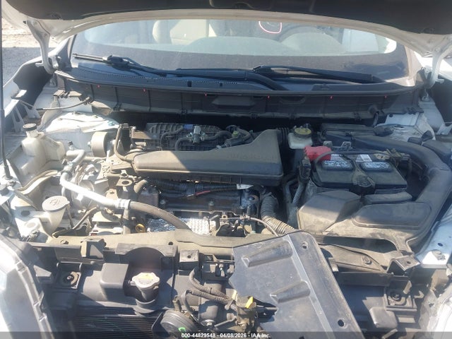 KNMAT2MT2JP576208 Nissan ROGUE SV