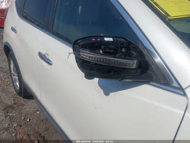 KNMAT2MT2JP576208 Nissan ROGUE SV