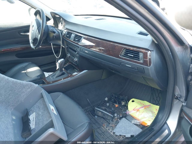 44829550 :رقم المزاد ، WBAPK5G56BNN82020 vin ، 2011 Bmw 328i Xdrive مزاد بيع