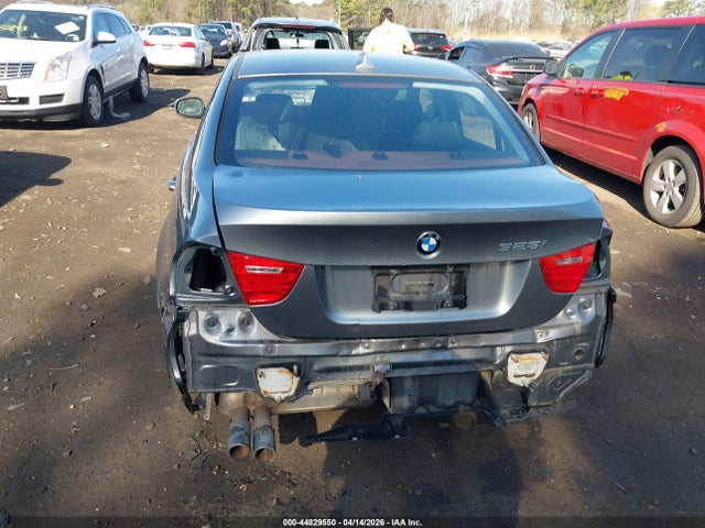 44829550 :رقم المزاد ، WBAPK5G56BNN82020 vin ، 2011 Bmw 328i Xdrive مزاد بيع