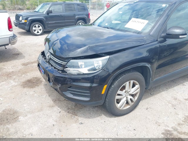 Продажа на аукционе авто 2016 Volkswagen Tiguan S, vin: WVGAV7AX2GW519502, номер лота: 44829549