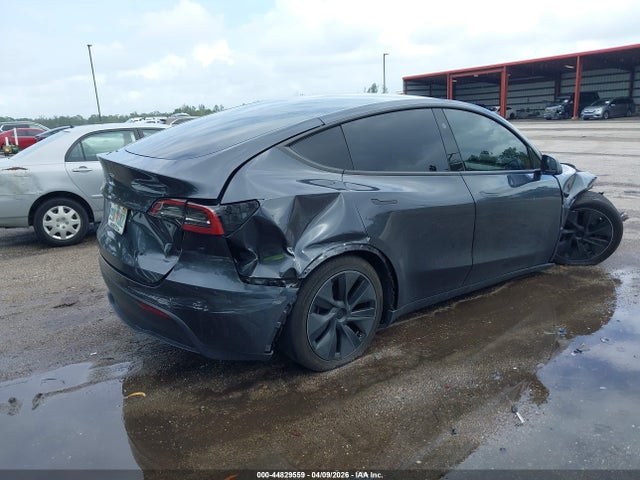 Продажа на аукционе авто 2025 Tesla Model Y Long Range Dual Motor Rear-wheel Drive, vin: 7SAYGDED0SF231375, номер лота: 44829559
